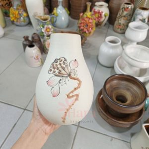 binh-cam-hoa-gom-su-dang-binh-ve-sen13