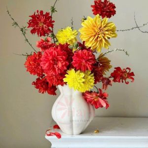 binh-cam-hoa-gom-su-dang-gio-cua-mui9