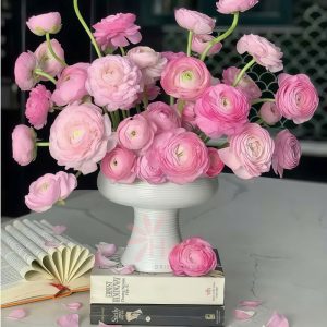 binh-cam-hoa-gom-su-dang-ly-trong-thuy-tien15